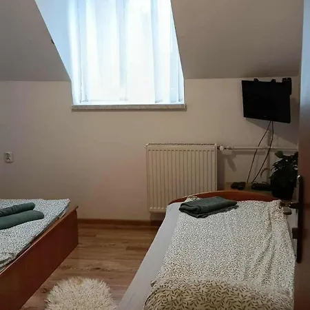 Hotel I U Krzyskow Szczekociny